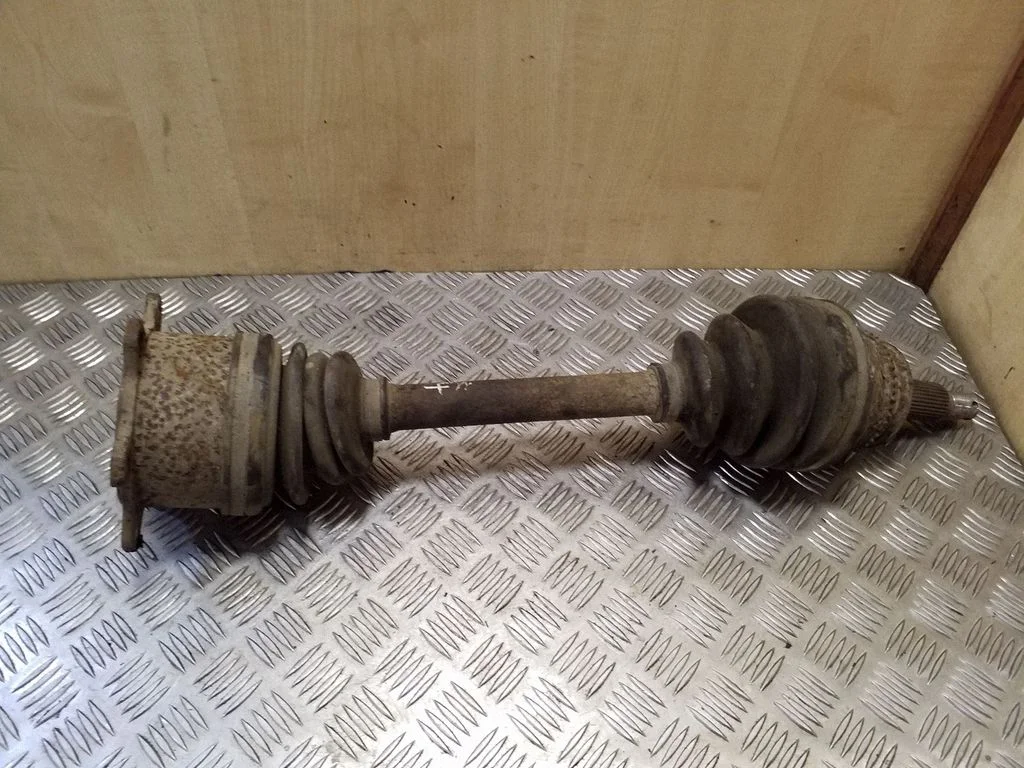 Rear driveshaft – left