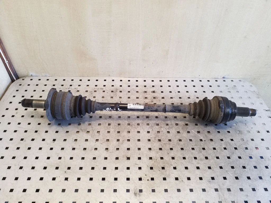 Rear driveshaft – BMW 5 Series F10 F11 (2009-2016)