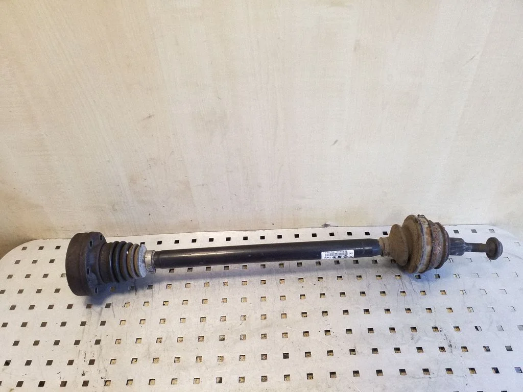 Rear driveshaft 4E0501203C – Audi A8 S8 D3 4E (2002-2009)
