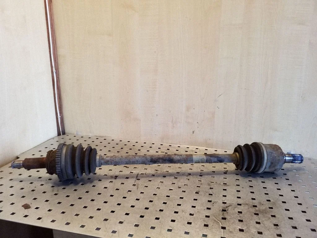 Rear driveshaft 496002B010