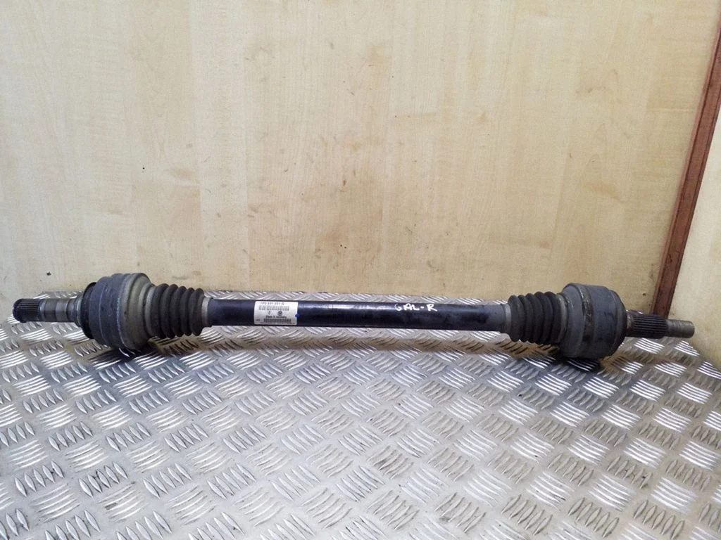 Rear driveshaft 7P0501201G