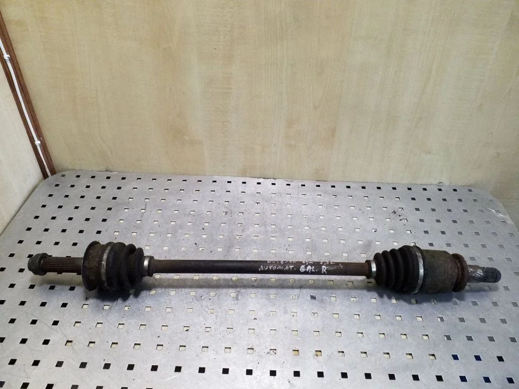 Rear driveshaft – right