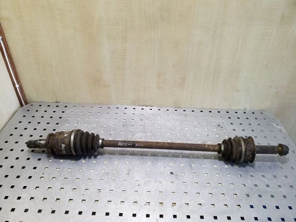 Rear driveshaft – right