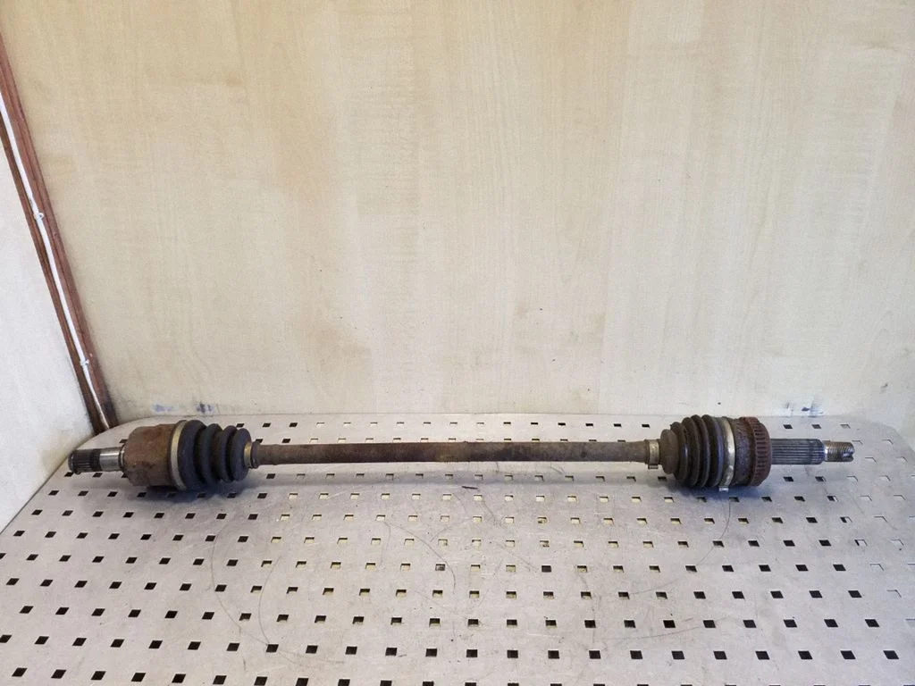 Rear driveshaft – left