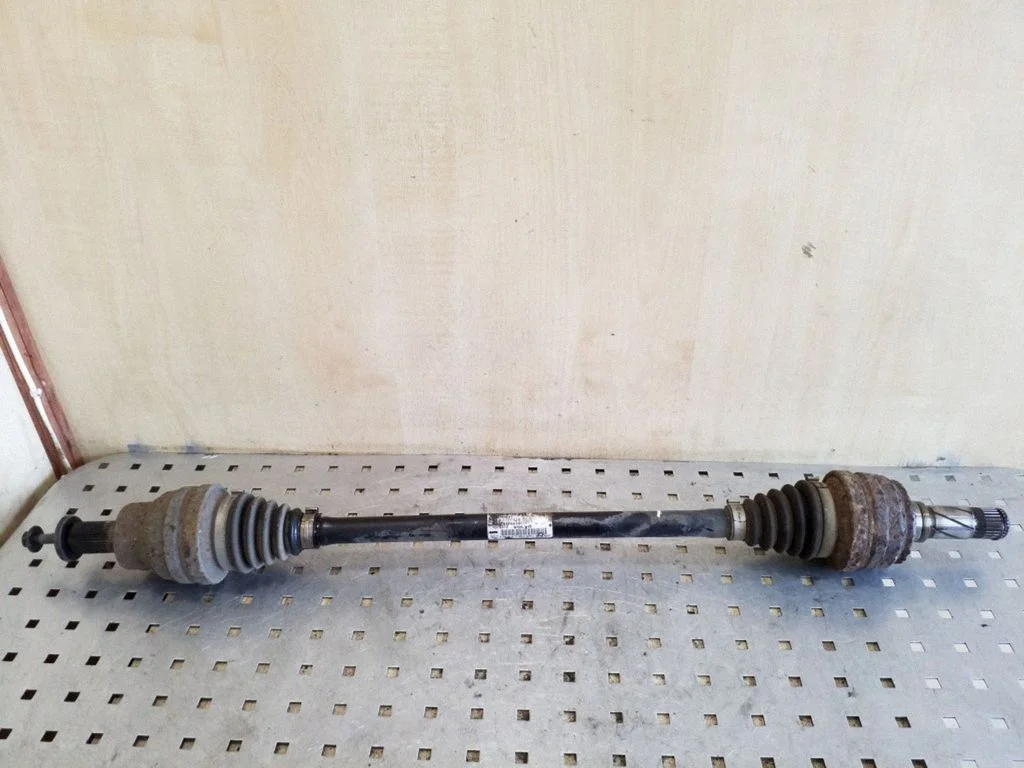 Rear driveshaft P30735647