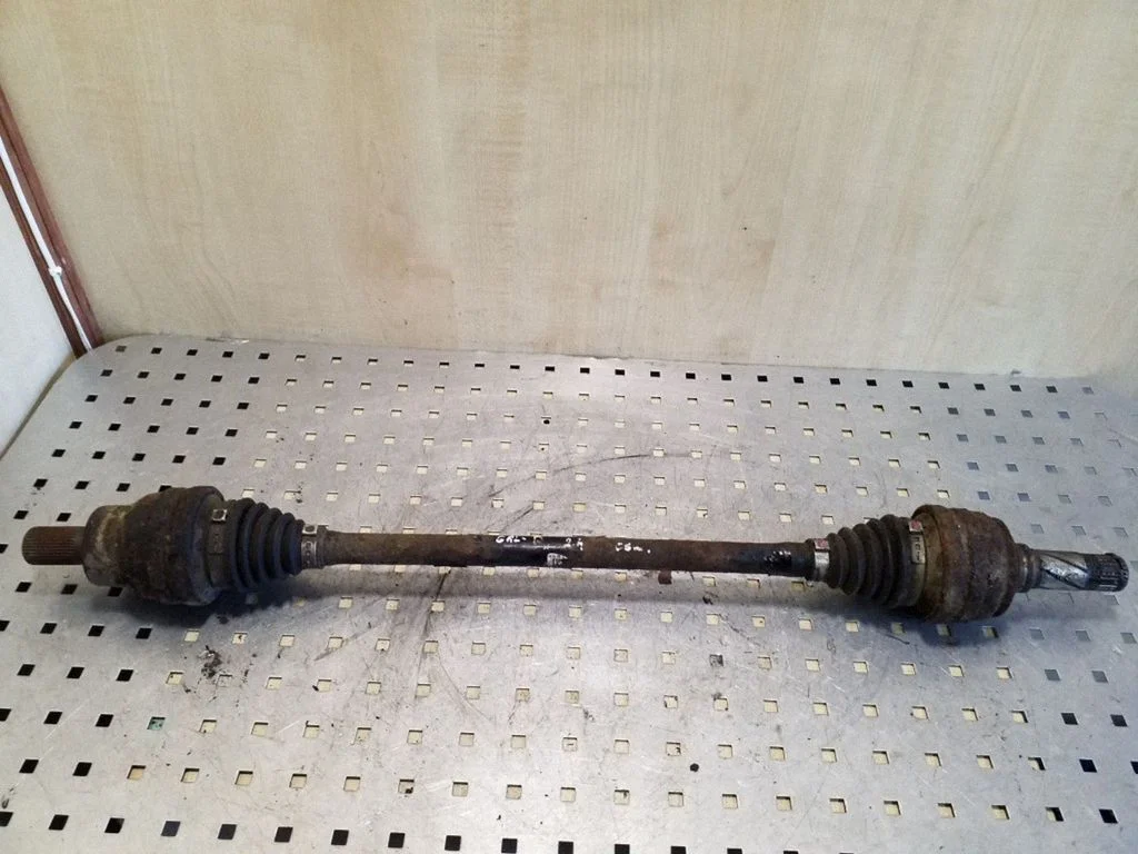 Rear driveshaft – right