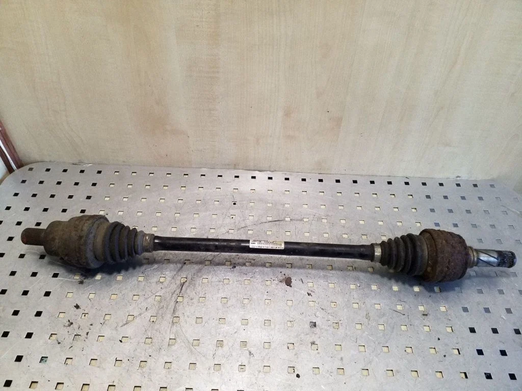 Rear driveshaft P30735647