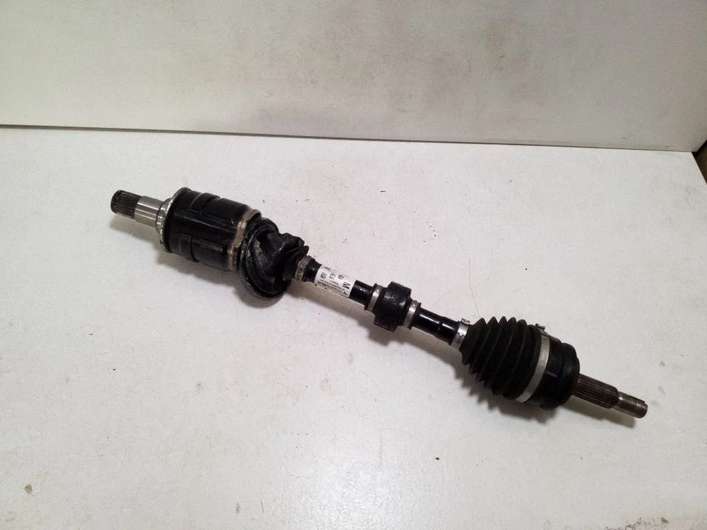 Front driveshaft – left