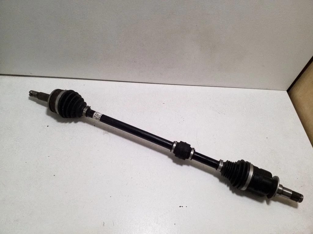 Front driveshaft – Toyota Yaris Cross (2020-)