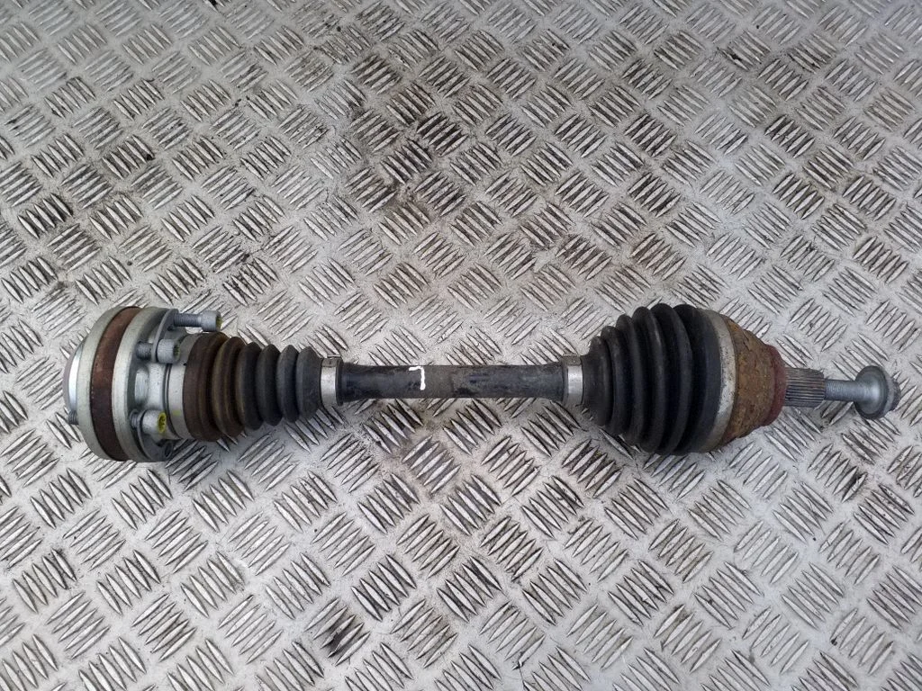 Front driveshaft 3Q0407271AB