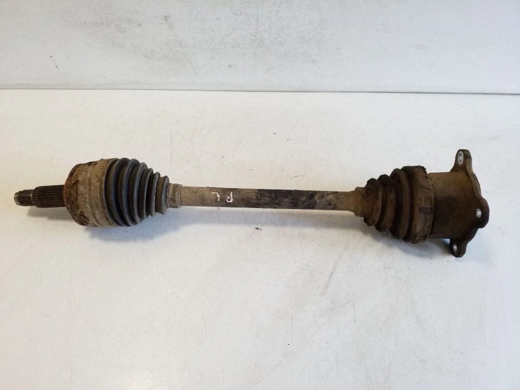 Front driveshaft – left