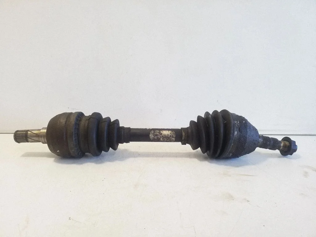 Front driveshaft – left