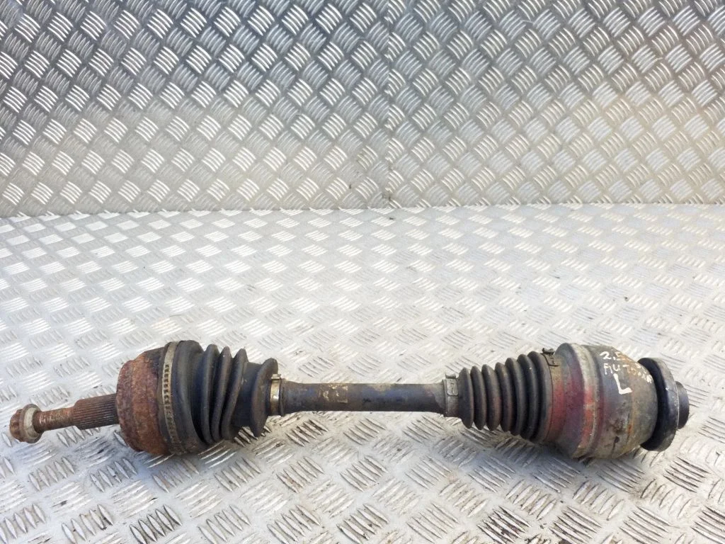 Front driveshaft – left