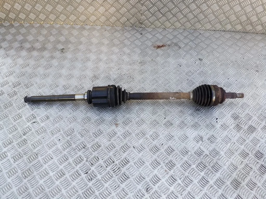 Front driveshaft – right