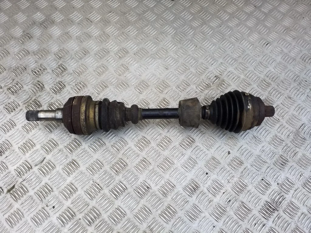 Front driveshaft – front left