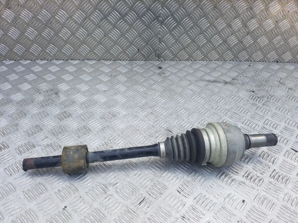 Front driveshaft 3Q0407283