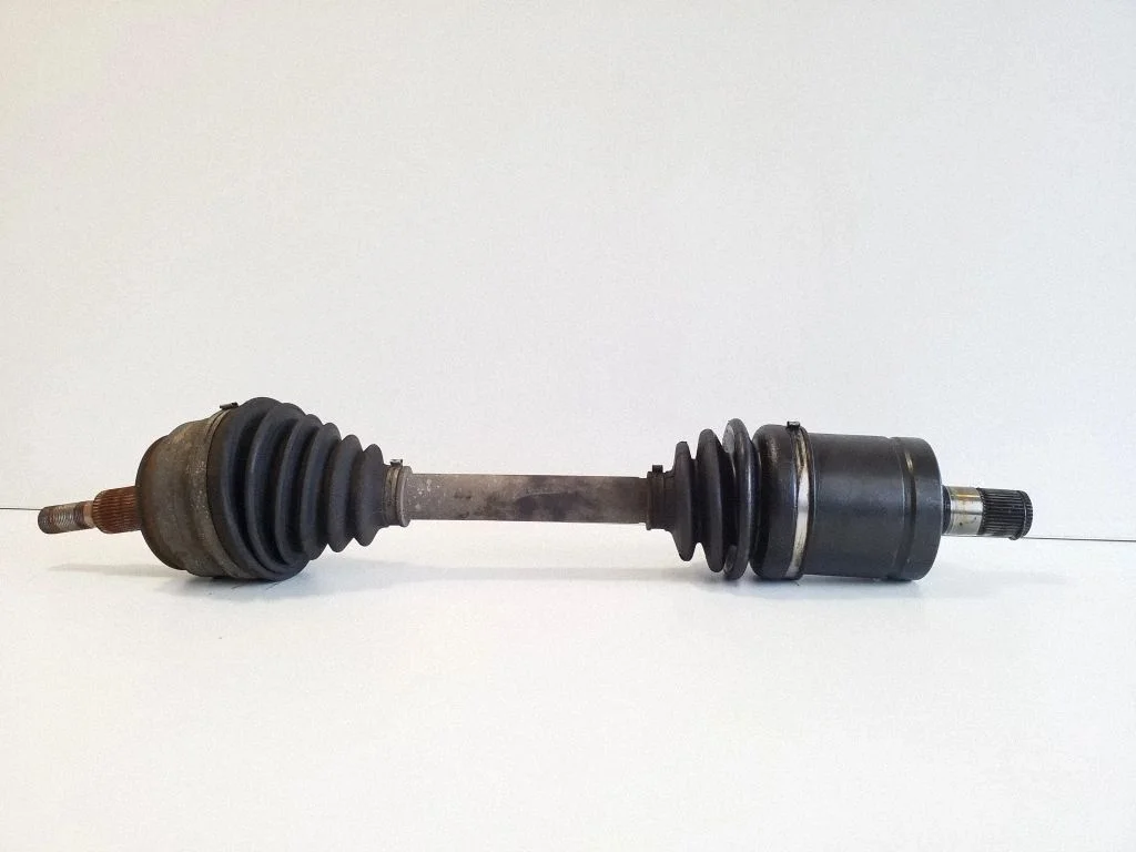 Front driveshaft – front left