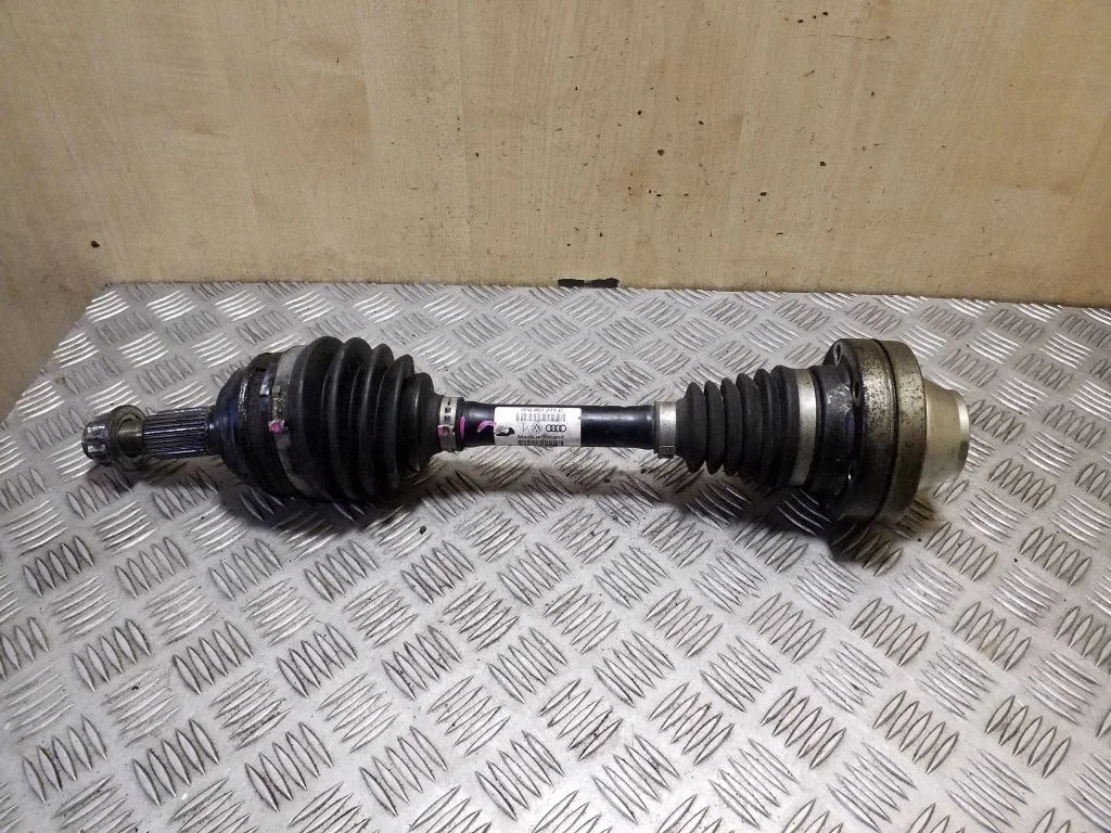 Front driveshaft 7P0407271C