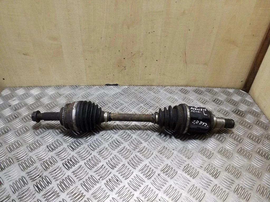 Front driveshaft – left