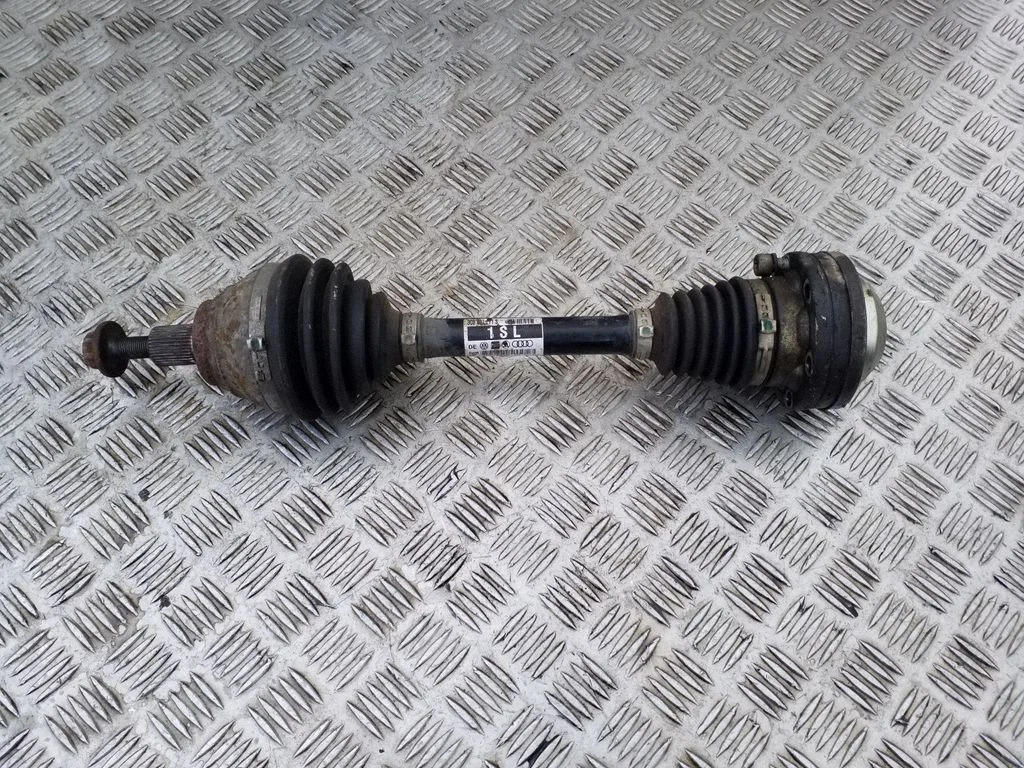 Front driveshaft 3C0407271S