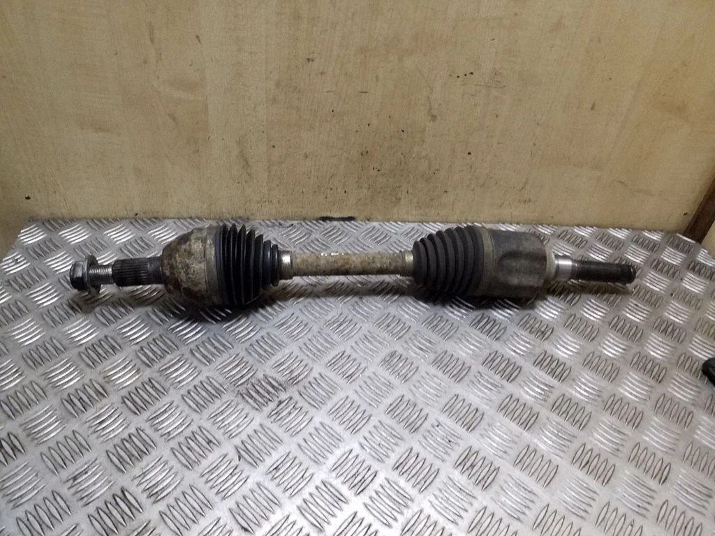 Front driveshaft – left
