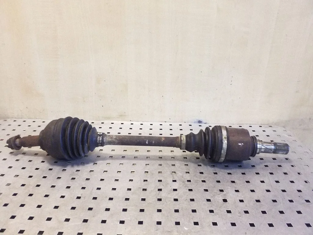 Front driveshaft – left