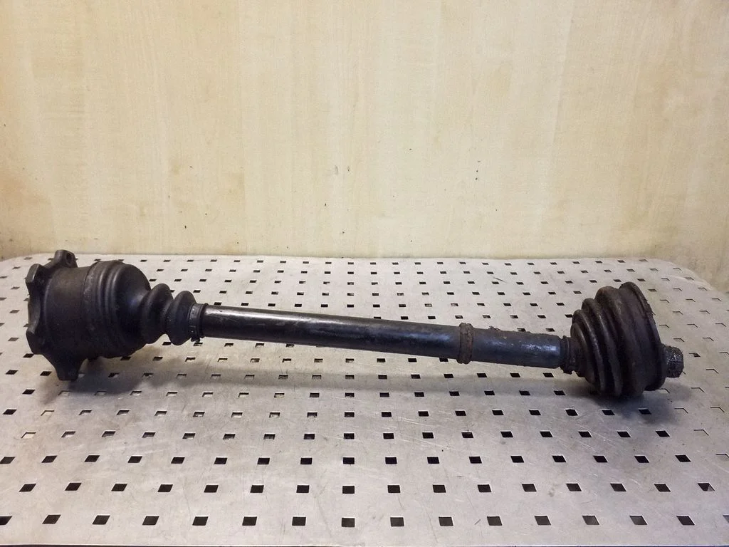 Front driveshaft 4A0407341B