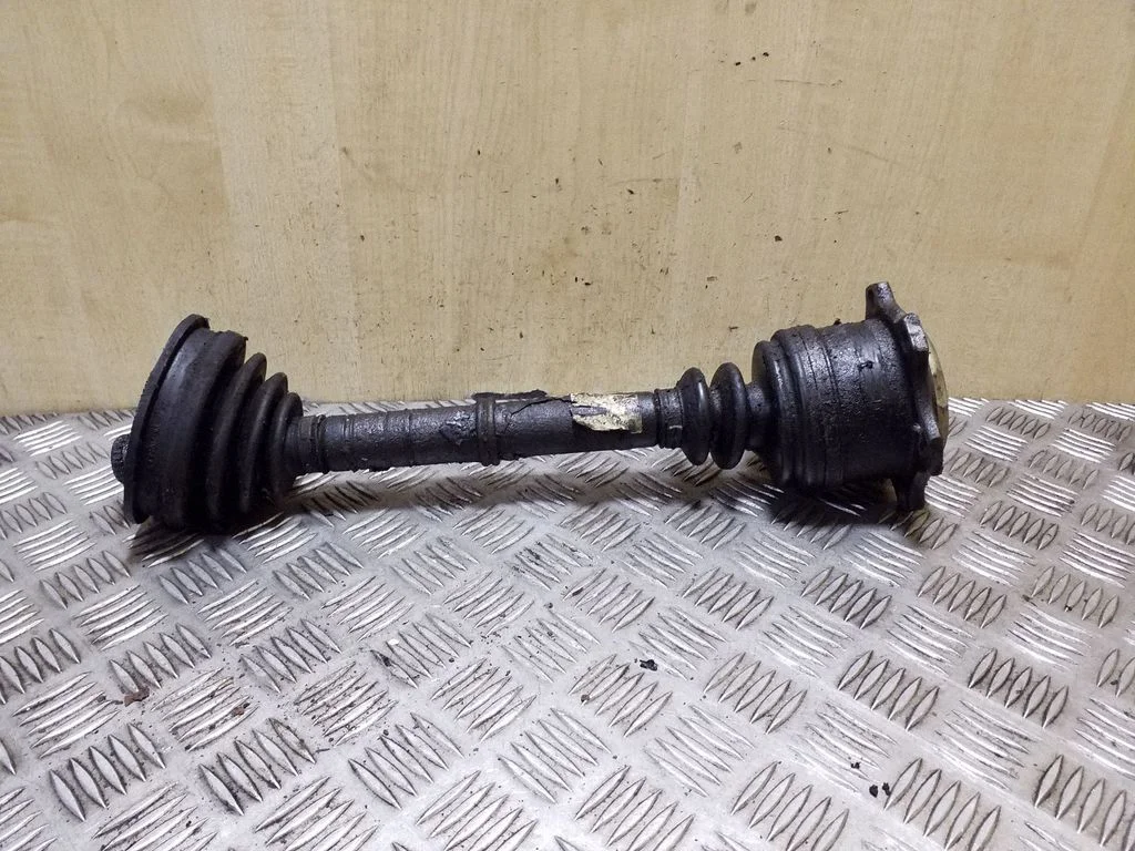 Front driveshaft – right