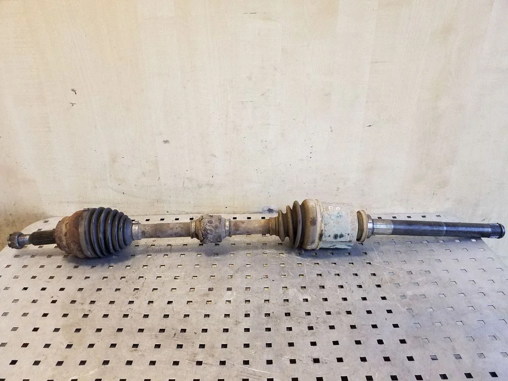 Front driveshaft – right