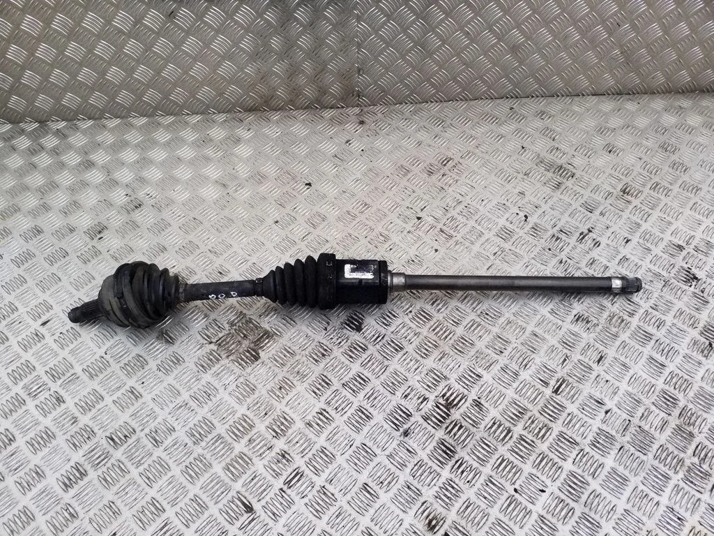 Front driveshaft 7505004