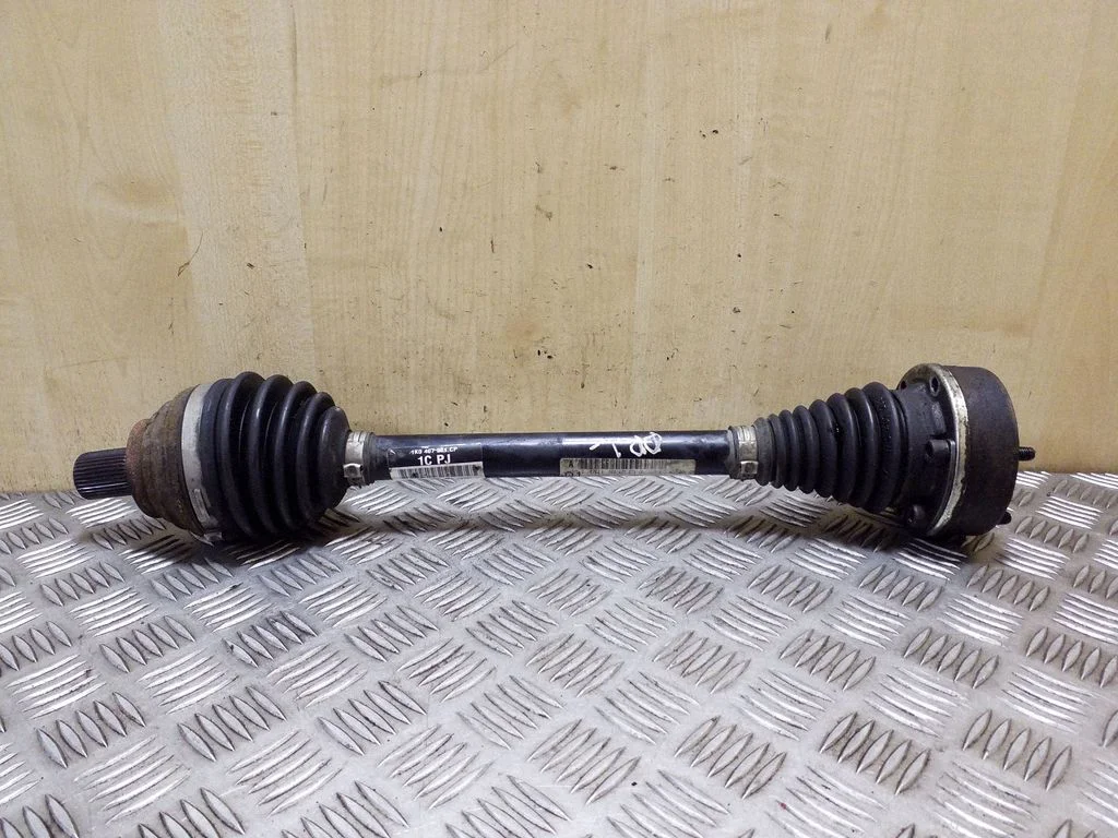 Front driveshaft – Volkswagen Golf Plus (2005-2013)