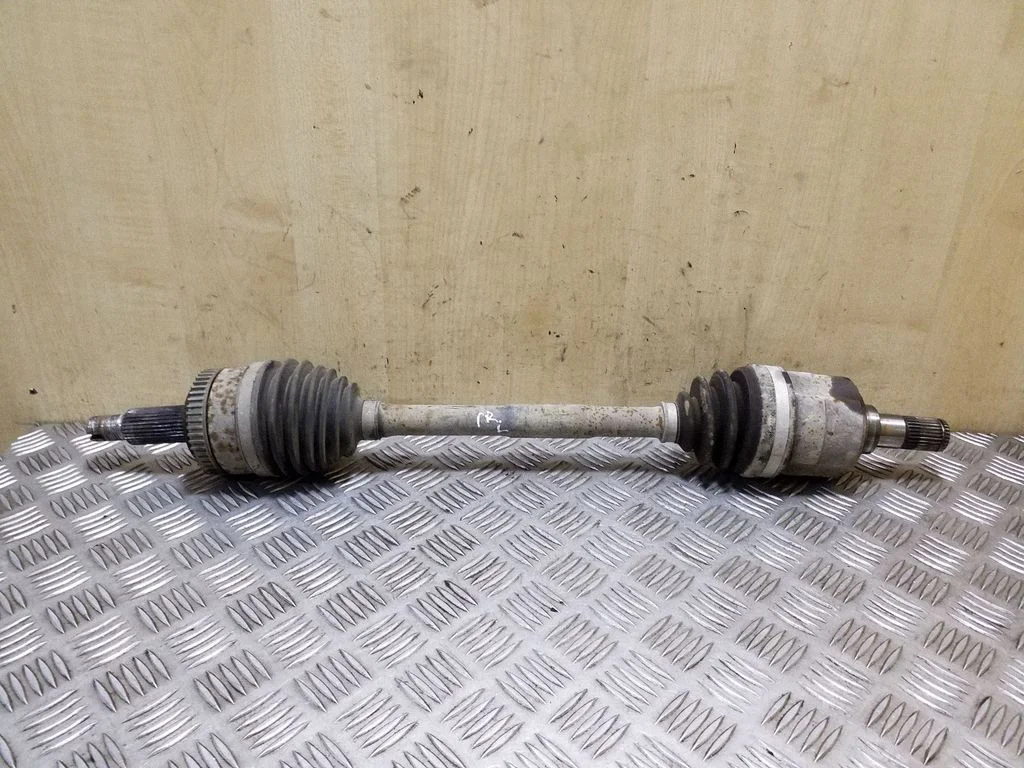 Front driveshaft – left