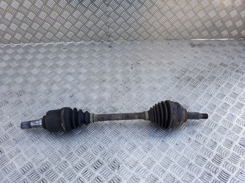 Front driveshaft – left
