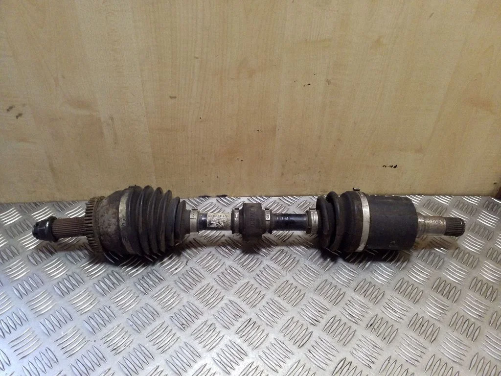 Front driveshaft 495002B360