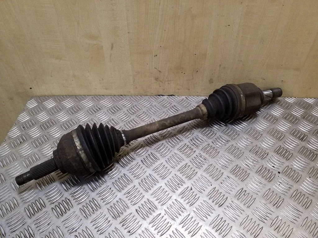 Front driveshaft – left