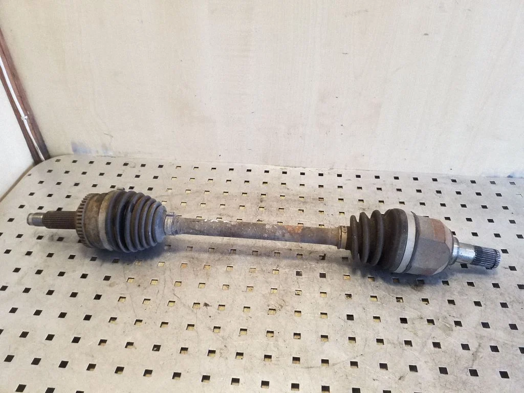 Front driveshaft – left