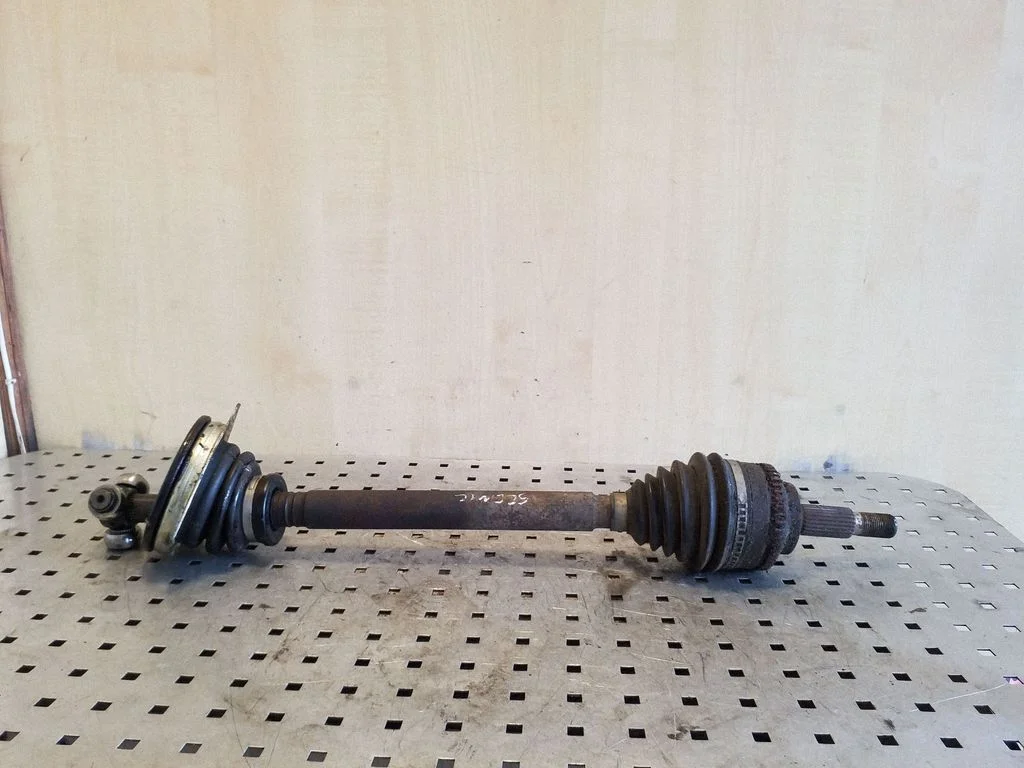 Front driveshaft – left