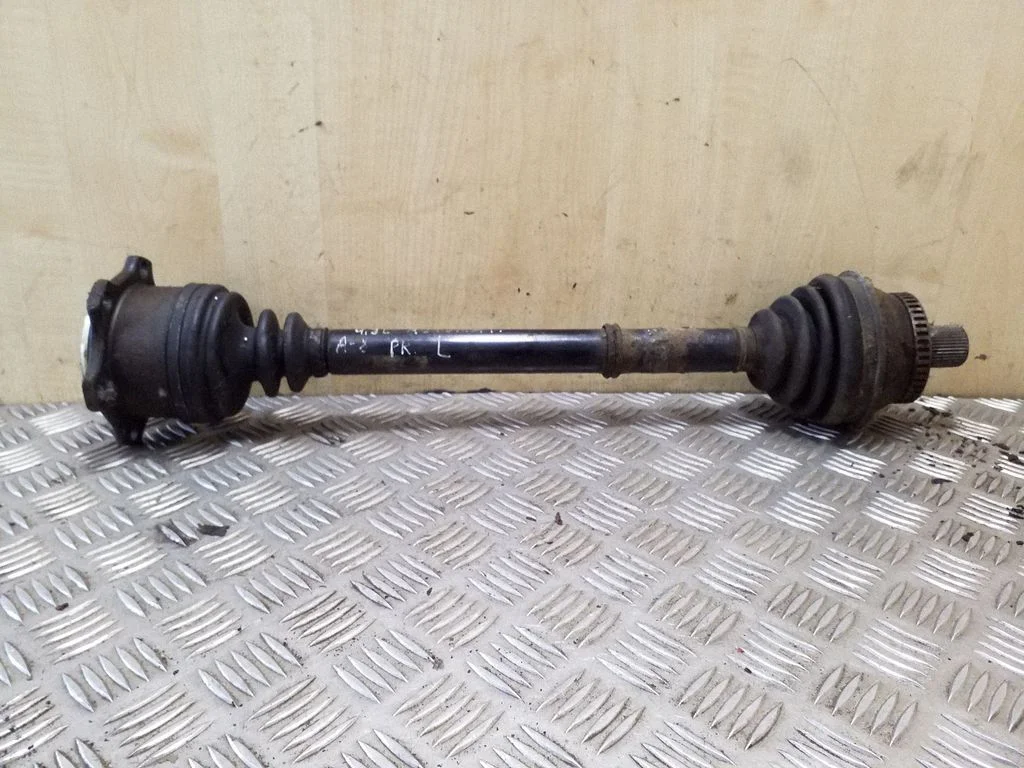 Front driveshaft – Audi A8 S8 D2 4D (1994-2002), left