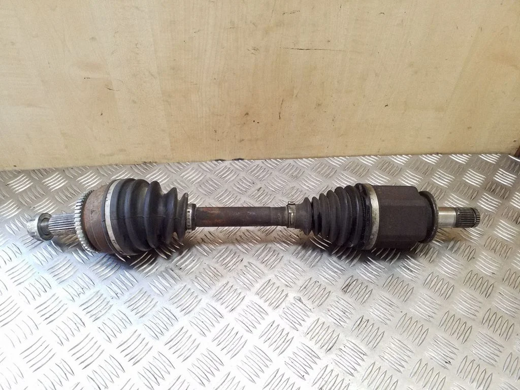 Front driveshaft – left