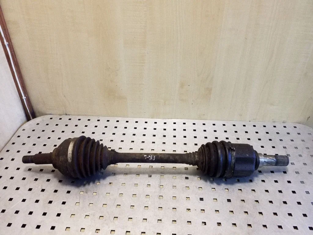Front driveshaft – left