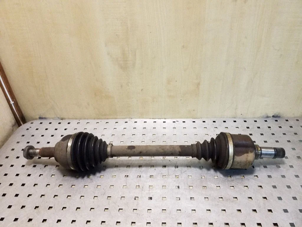 Front driveshaft – left