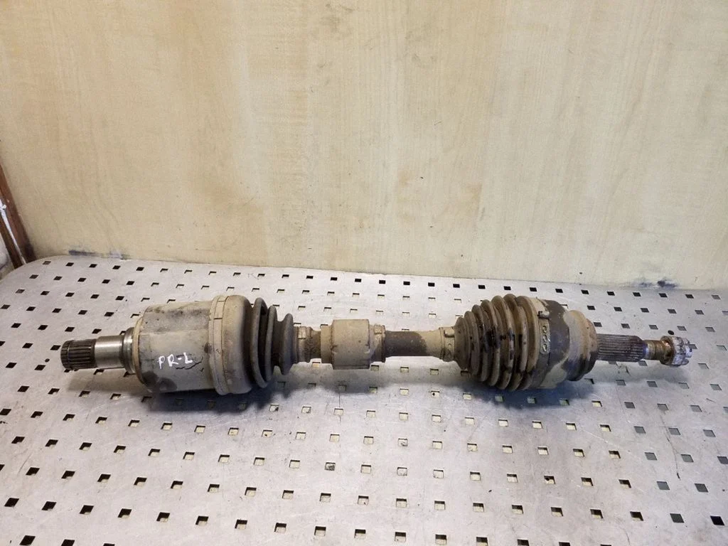 Front driveshaft 3815A277