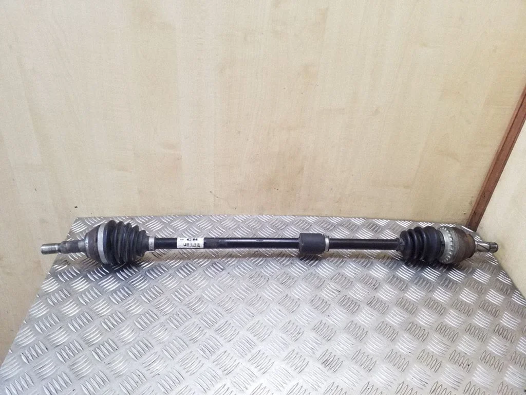 Front driveshaft 13250861