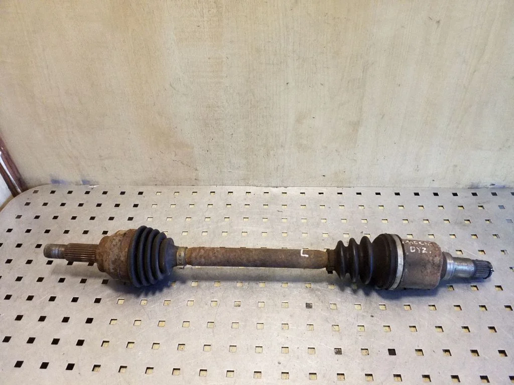 Front driveshaft – left