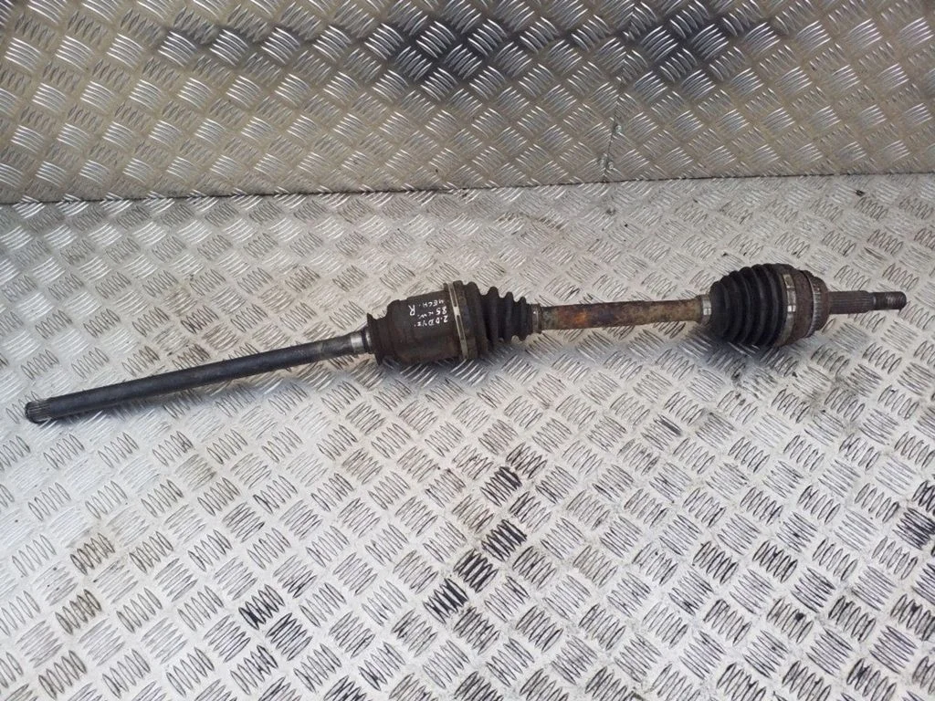 Front driveshaft – right
