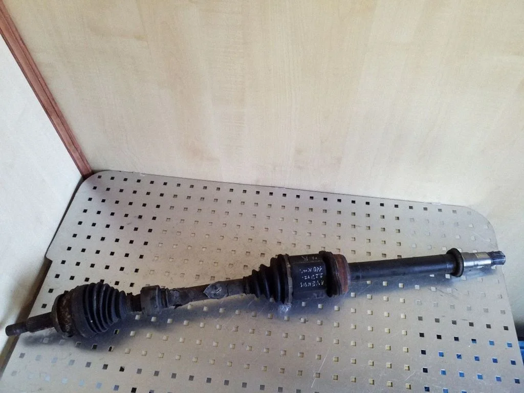 Front driveshaft – right