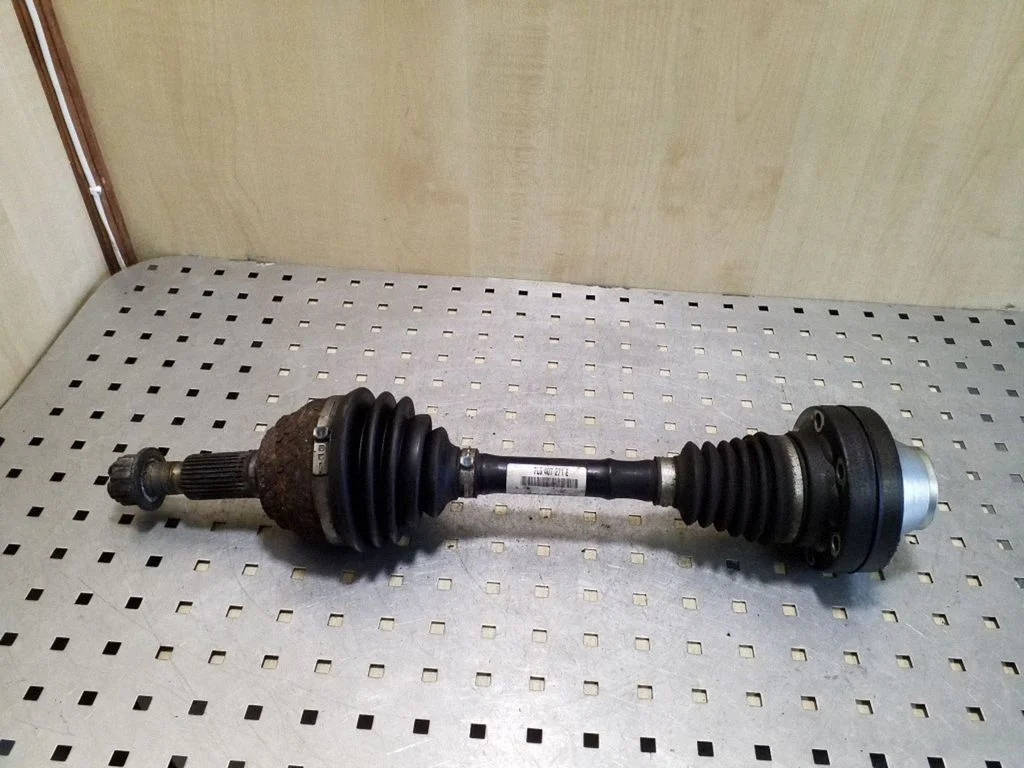 Front driveshaft – Audi Q7 4L (2005-2015)