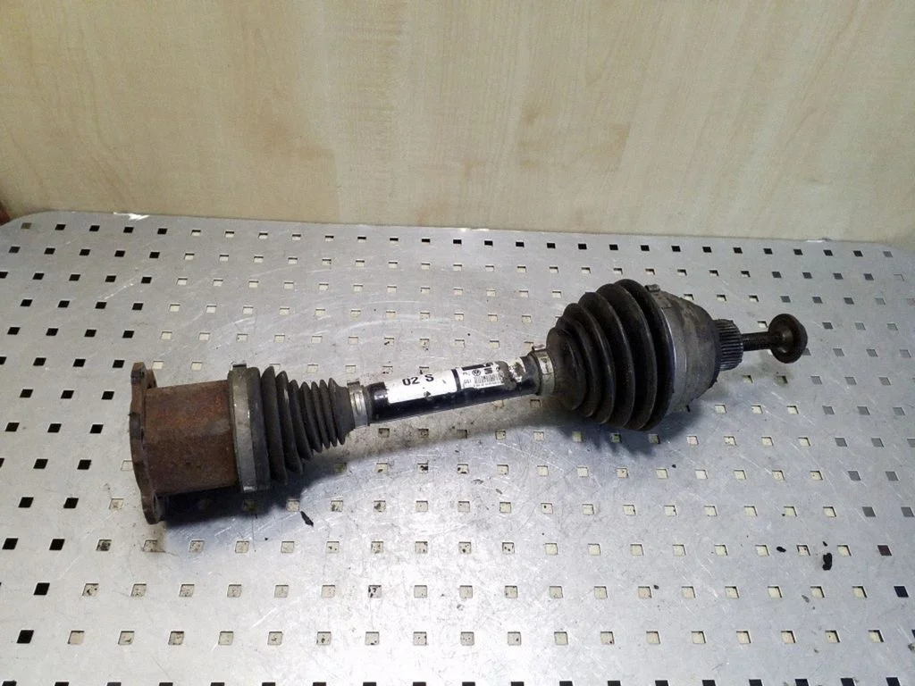 Priekšējā pusass 8K0407271S