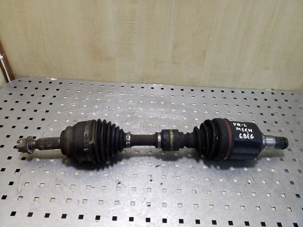 Front driveshaft 3815A277