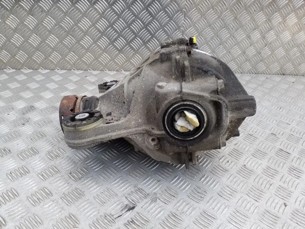 Rear differential GX734A213KA